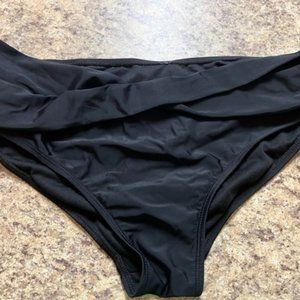 Zyia black twist front swim bottoms